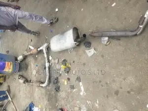 Nissan Pathfinder/Xterra 4.0 Engine Complete Exhaust System
