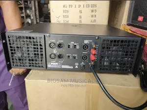 C20 Heavy Duty Power Amplifier