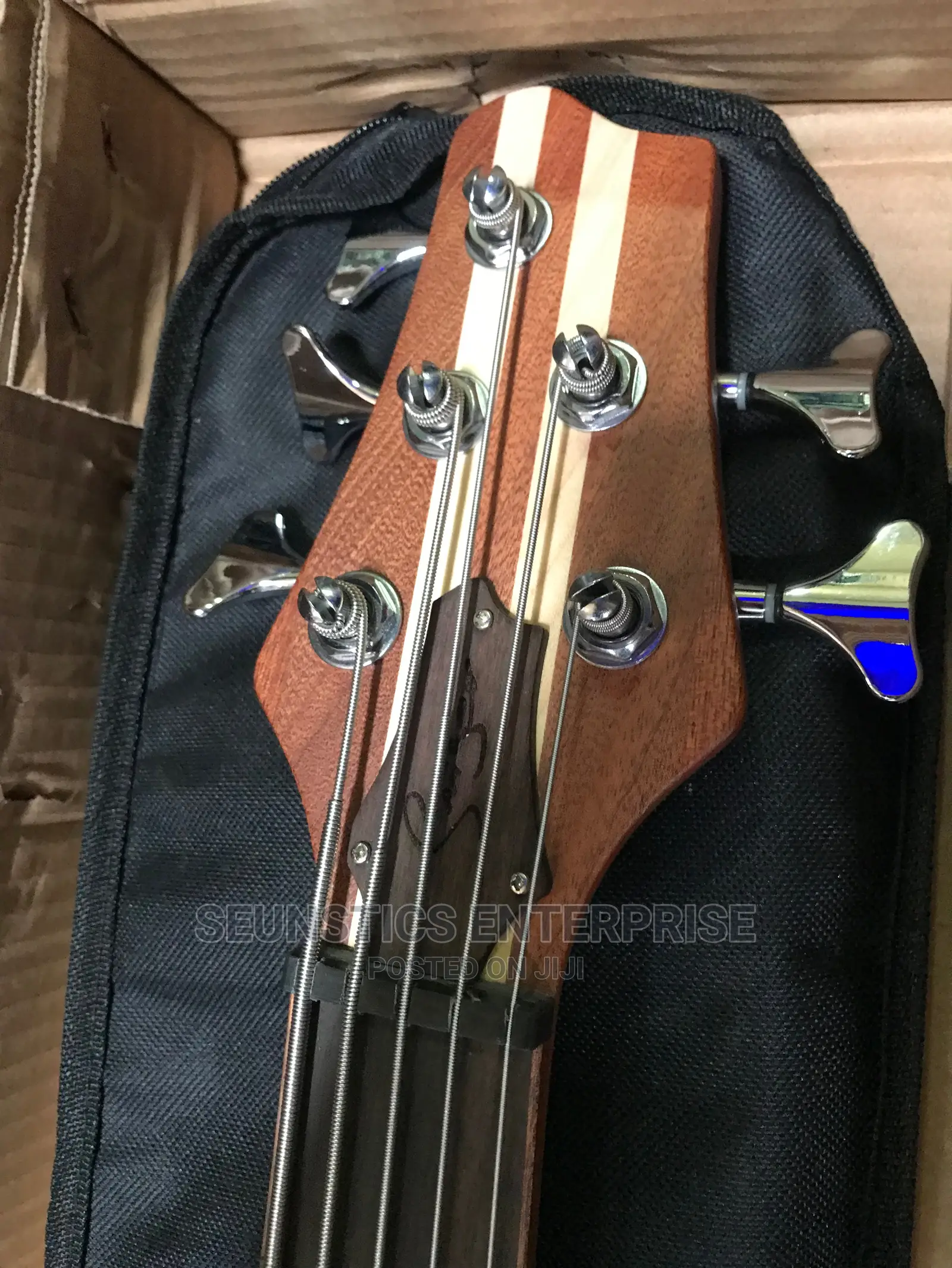 Quality Smiger Five String Active Bass Guitar