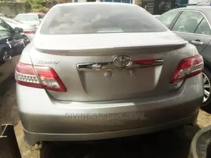 Toyota Camry 2010 Silver