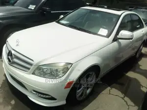 Mercedes-Benz C300 2010 White