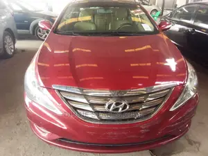 Hyundai Sonata 2013 Red