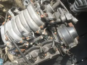 Tundra Engine V8.