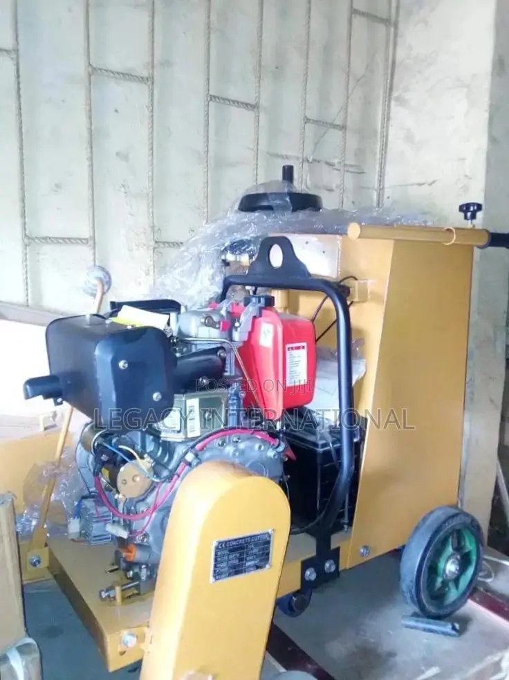 Diesel Engine Asphalt Cutter Machine 18"
