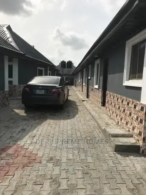 Mini Flat in Golf Estate Road, Lakowe for rent