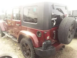 Jeep Wrangler 3.8 Sahara 2009 Red