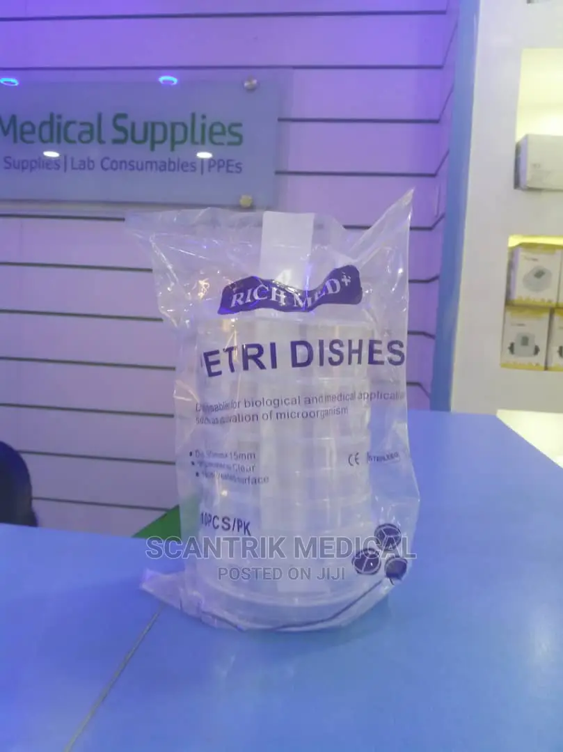 Transparent Laboratory Petri Dish