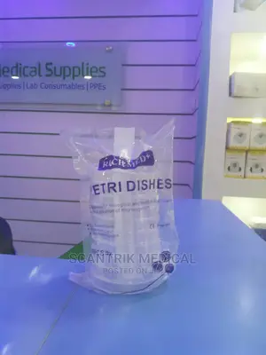 Lightweight Laboratory Petri Dish