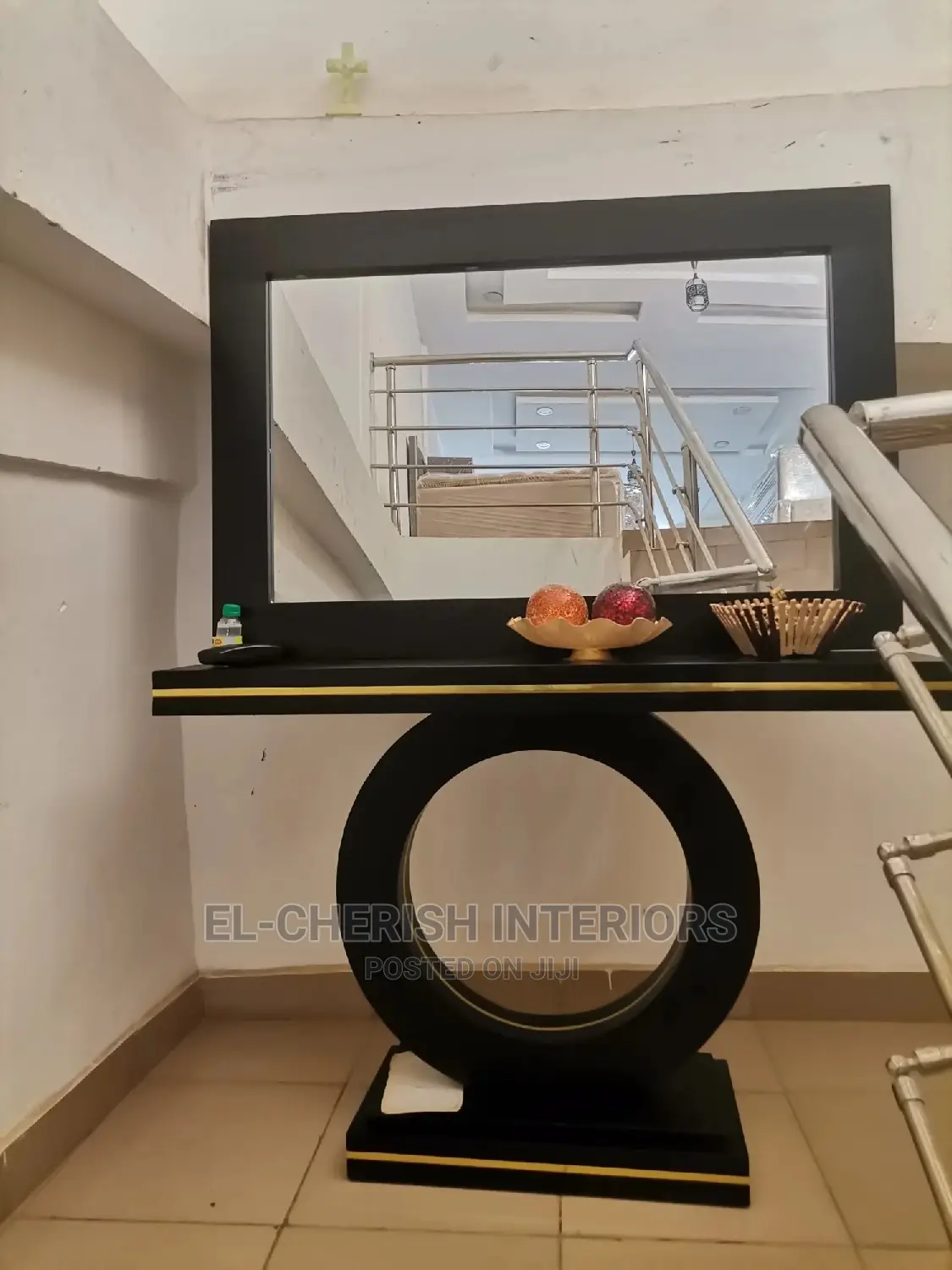 Classic Console and Mirror