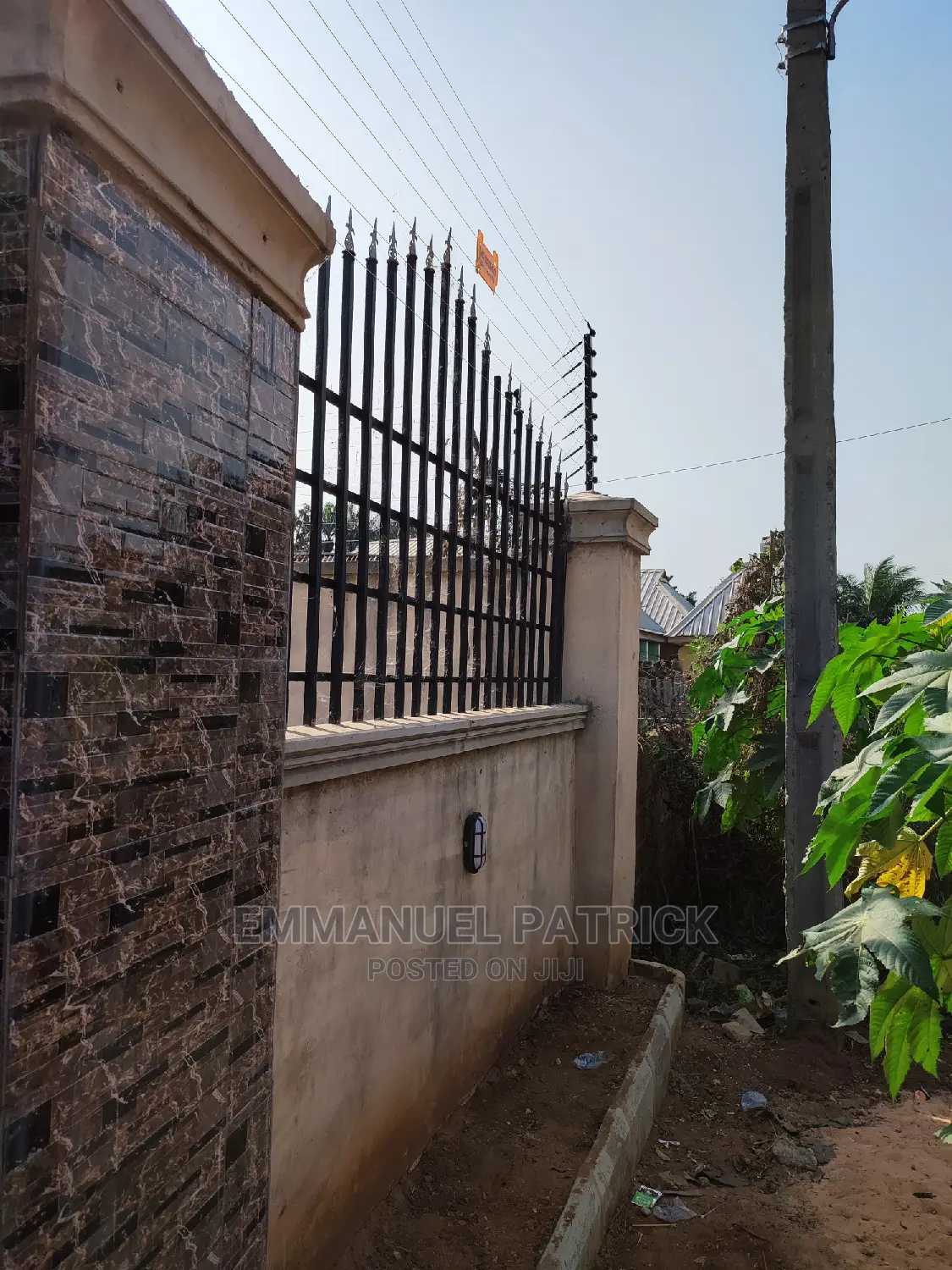 Electric Fence Security Wire