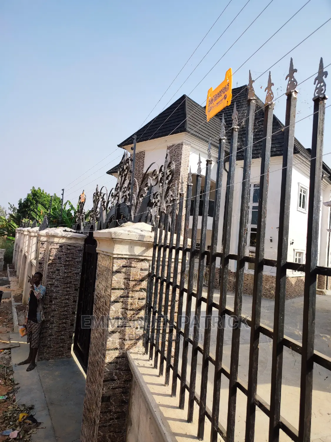 Electric Fence Security Wire