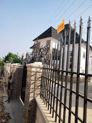 Electric Fence Security Wire