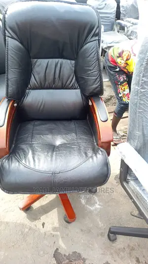 Executive Chair