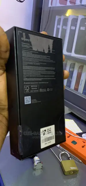 New Samsung Galaxy S22 Ultra 128 GB Black