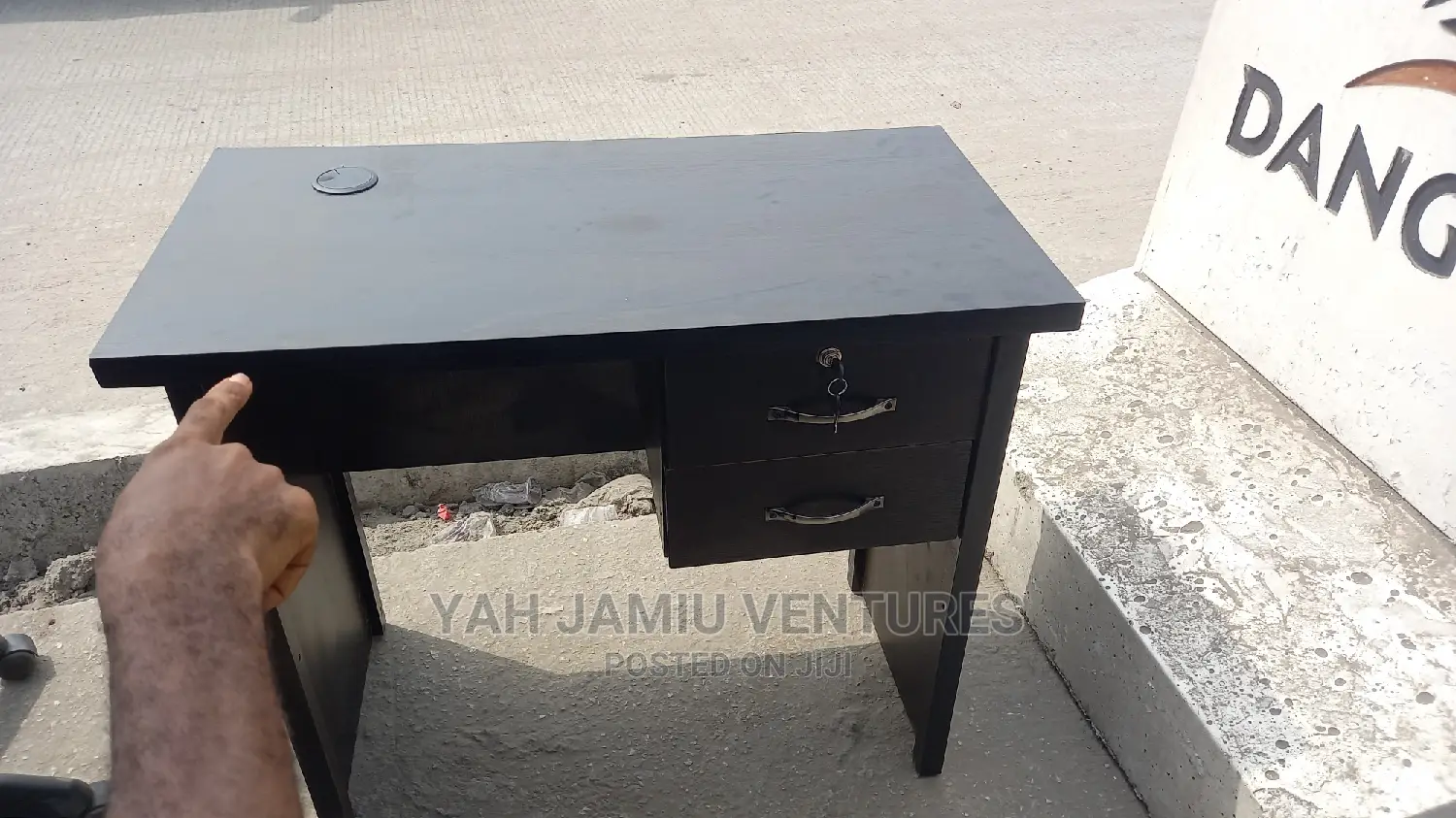 3ft Mini Table