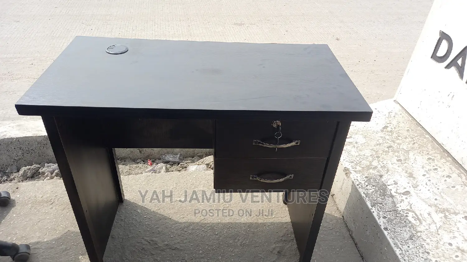 3ft Mini Table