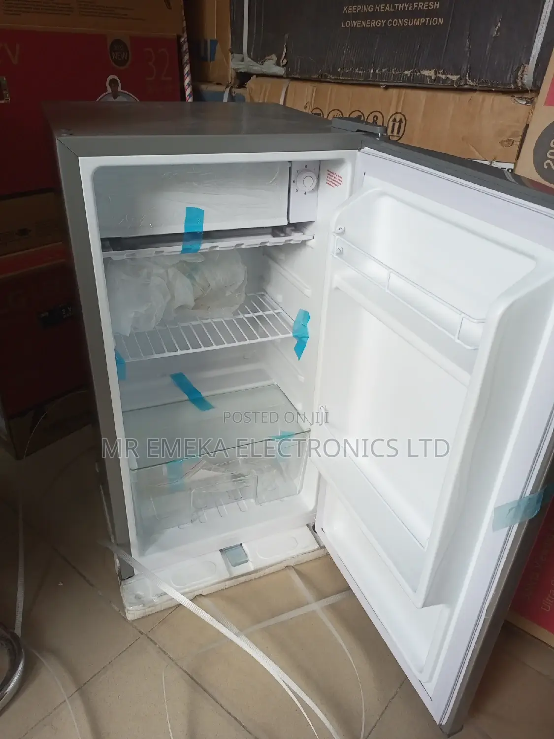 Skyrun Table Top Fridge