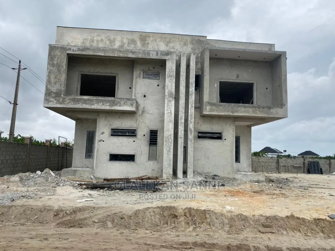 Building Contractor