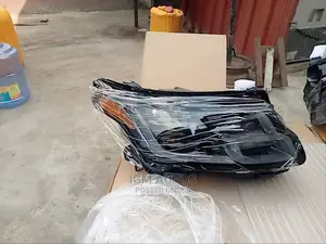 2020 Range Rover Headlight
