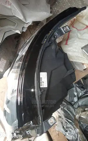 2020 Range Rover Headlight