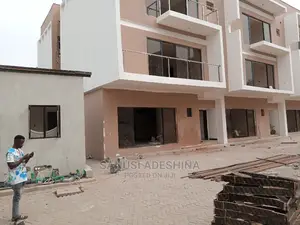 5bdrm Duplex in Life Camp In Fct for sale
