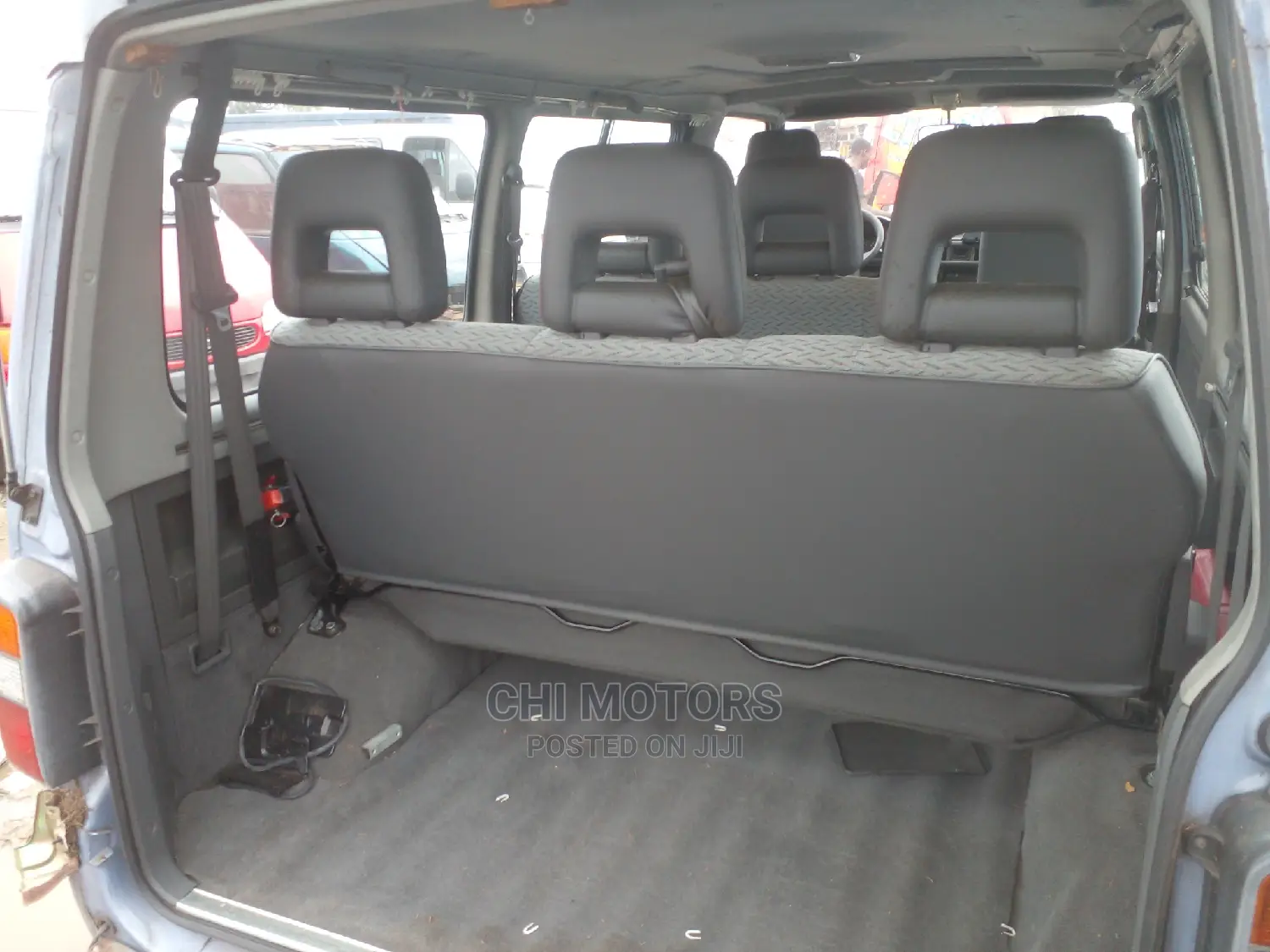 Mitsubishi L300 2004 Blue
