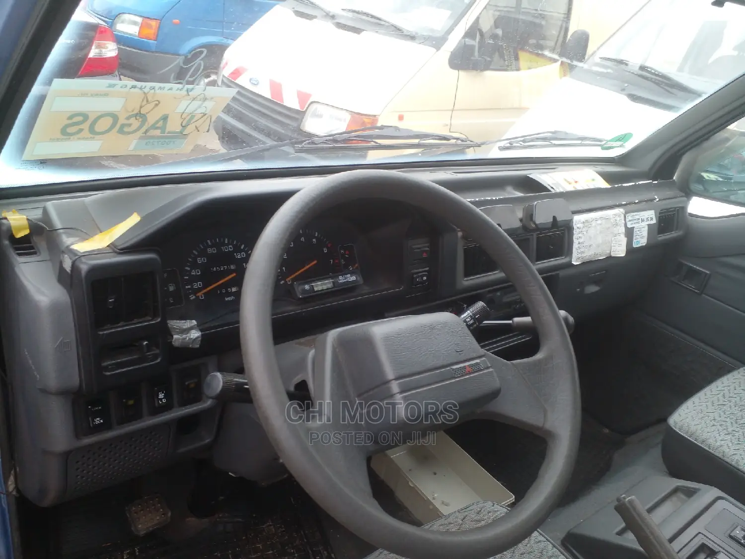 Mitsubishi L300 2004 Blue