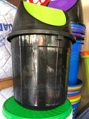 Photo - 21liter Plastic Waste Bin