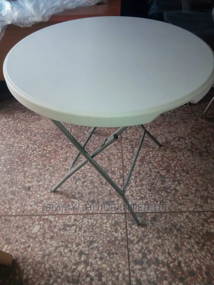 Plastic Table With Iron Leg