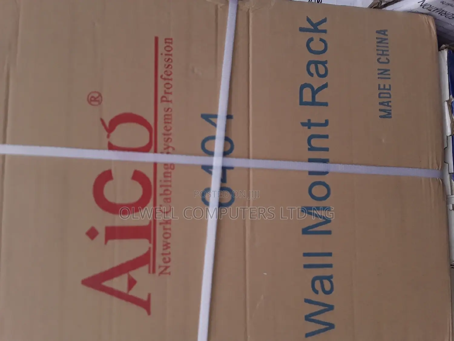 Aico 4U 600*450 WALL MOUNT Network Rack Cabinet