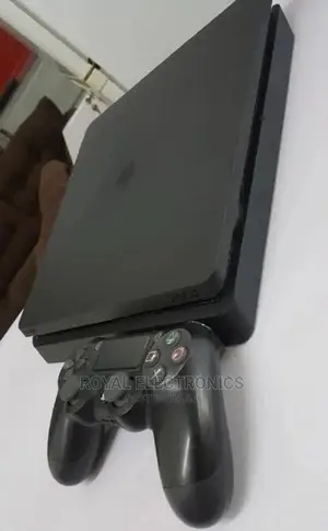 Direct Uk Used Sony Ps4 Slim With Pad And 13 Games Download