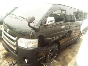 Toyota HiAce 2005 Black