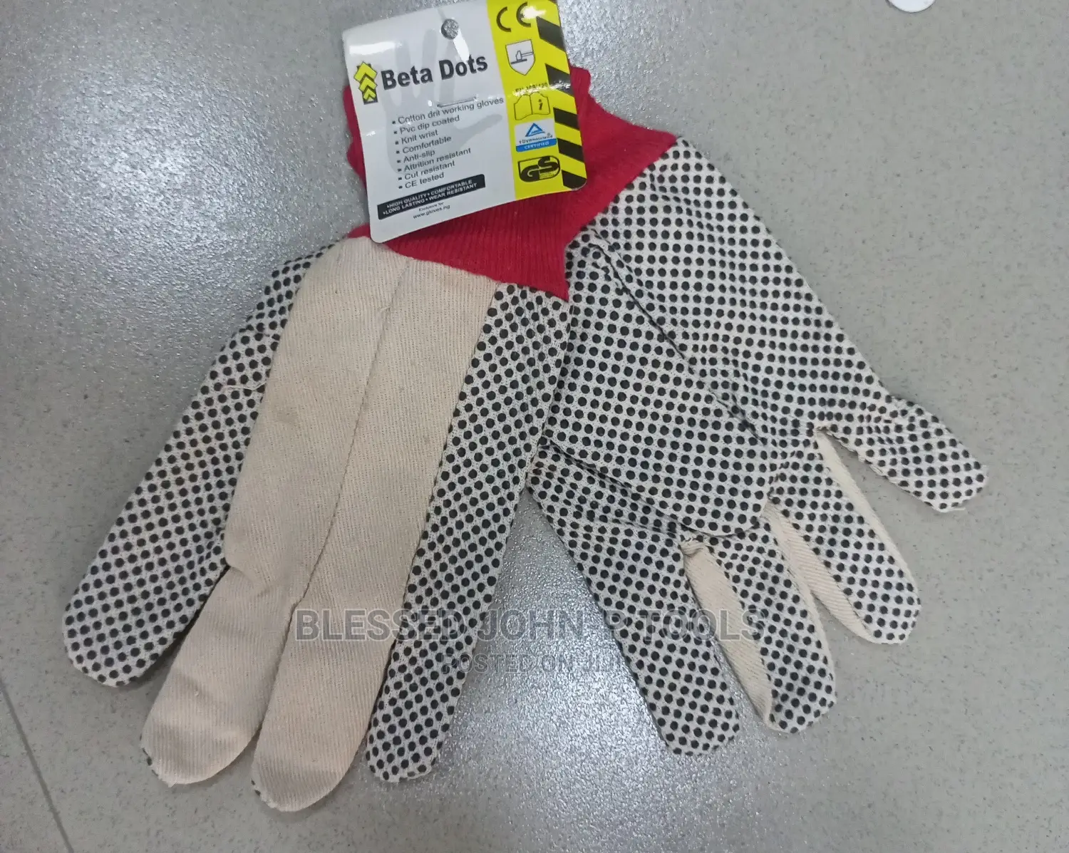Spotted Hand Glove