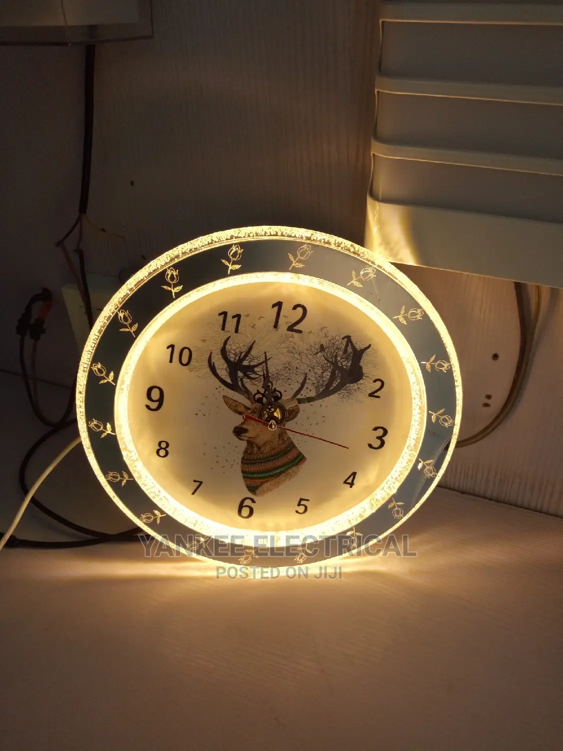 Quality Led Wall Bracket Clock With 3 Different Colours