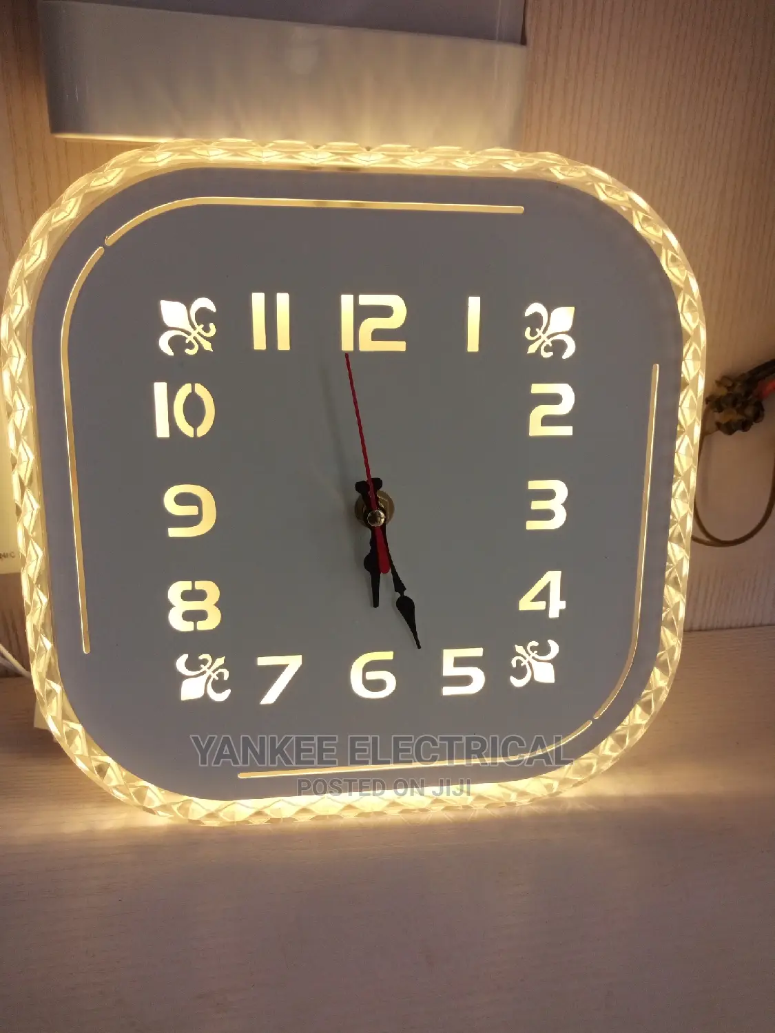 Quality Led Wall Bracket Clock With 3 Different Colours
