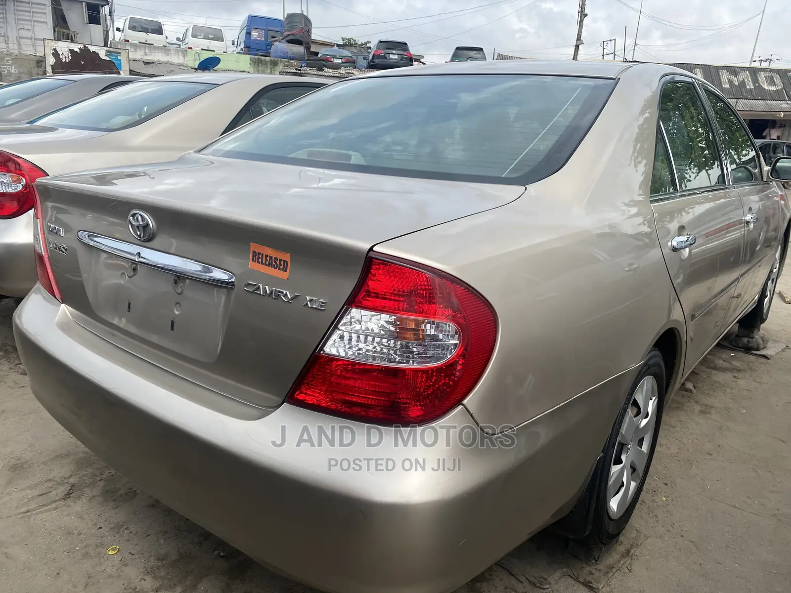Toyota Camry 2004 Gold