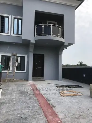 5bdrm Duplex in Beechwood Estate, Lakowe for rent