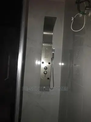 5bdrm Duplex in Beechwood Estate, Lakowe for rent