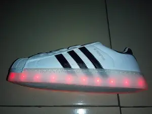 Juggling At Night Made Easy With Flat Adidas Jugging Sneakers