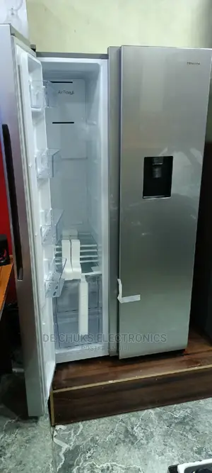 Hisense Side by Side With Water Dispenser (Fridge Freezer)