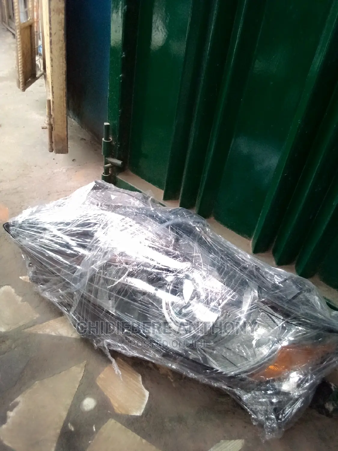 Headlamp Rx350 2010