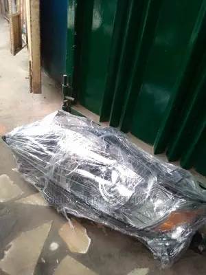 Headlamp Rx350 2010