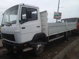 Mercedes 814 Pickup White 6bolts