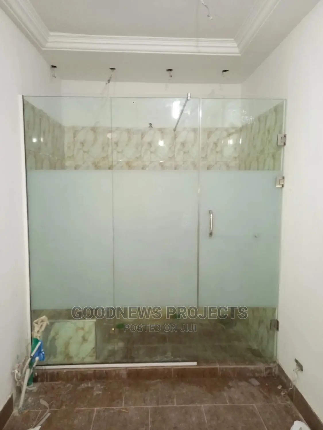 Straight Hinge Shower