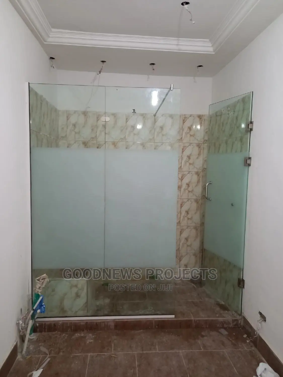 Straight Hinge Shower