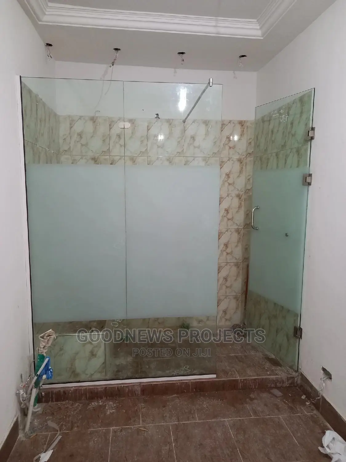 Straight Hinge Shower