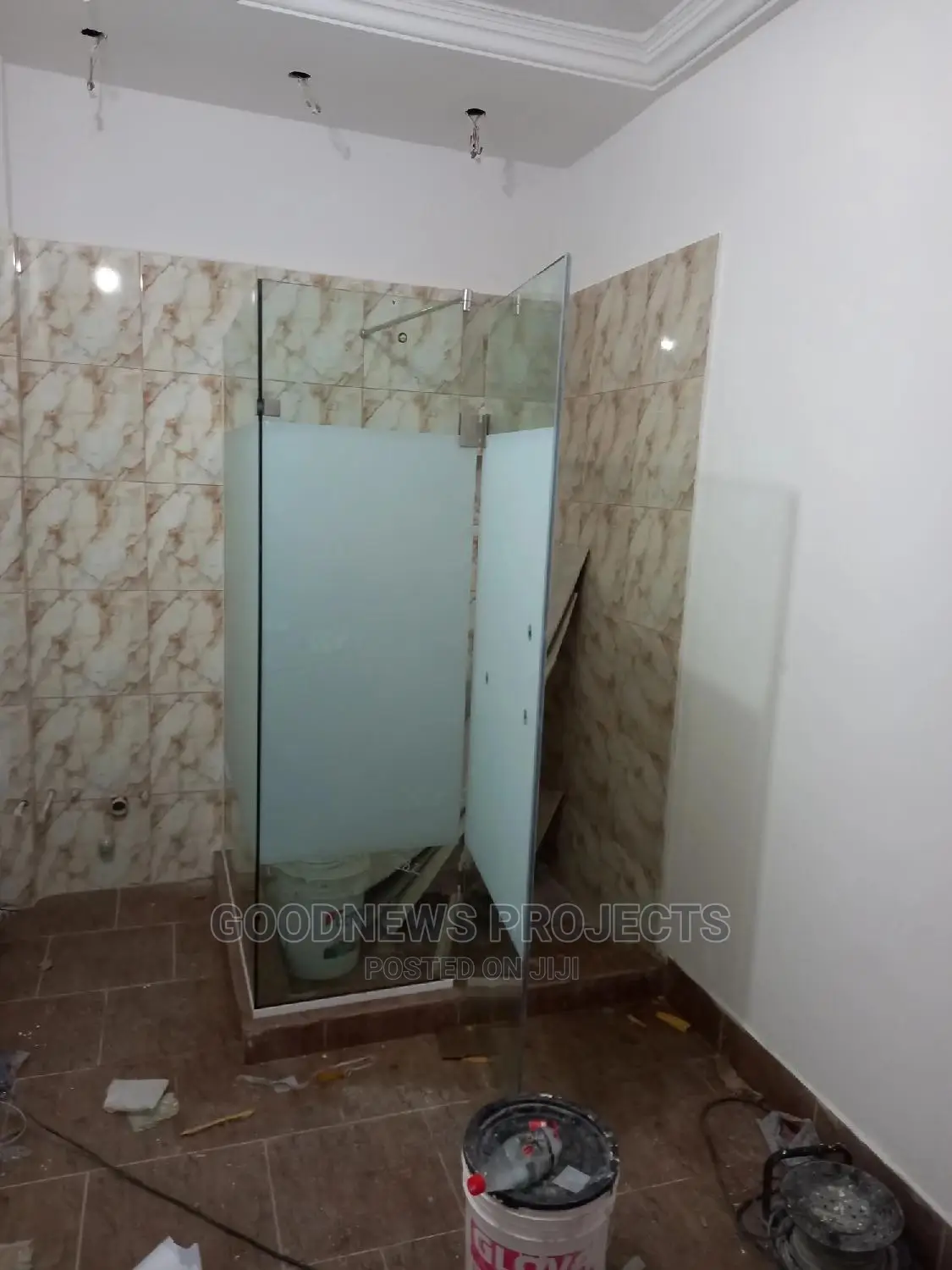Shower Hinged Cubicle