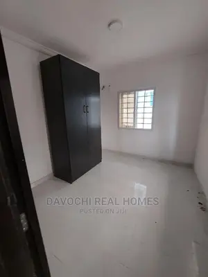 2bdrm Apartment in By Orchid Road, Chevron for rent
