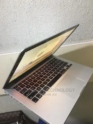 Laptop Apple MacBook 2011 8GB Intel Core i7 HDD 500GB