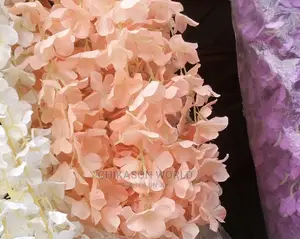 Dropping Flowers 